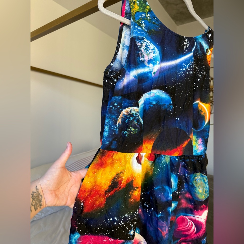 Retrolicious Cosmic Space Print Dress
Size L Black Multicolor Pin Up Y2K Vtg - Picture 3 of 6
